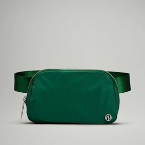 NWT Lululemon “Everglade” Everywhere Belt Bag Rare